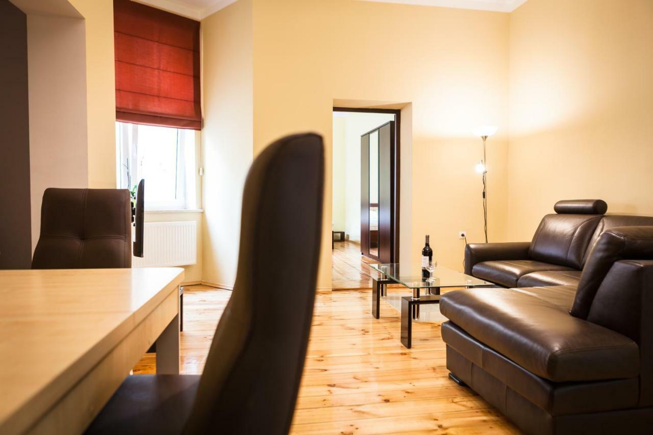 Czar Garbar Apartment Poznan Exterior photo