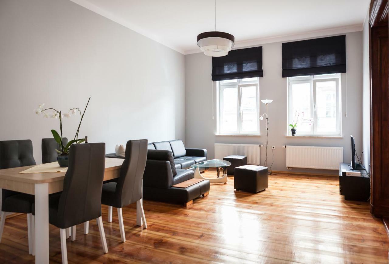 Czar Garbar Apartment Poznan Exterior photo